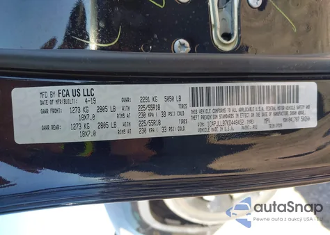 2019 Jeep Cherokee Altitude Fwd z USA, uszkodzony, nr VIN 1C4PJLLB7KD448452